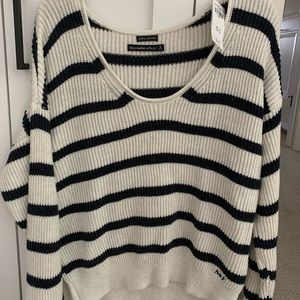 Navy and White Abercrombie Sweater